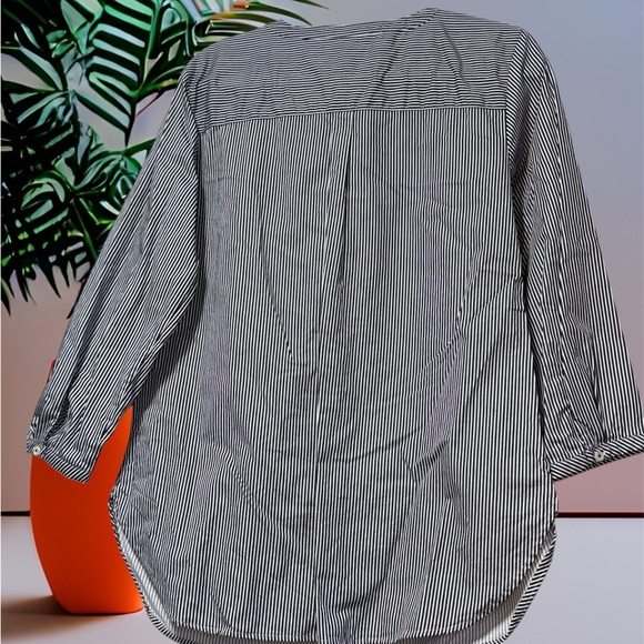 Talbots tunic - Picture 2 of 6